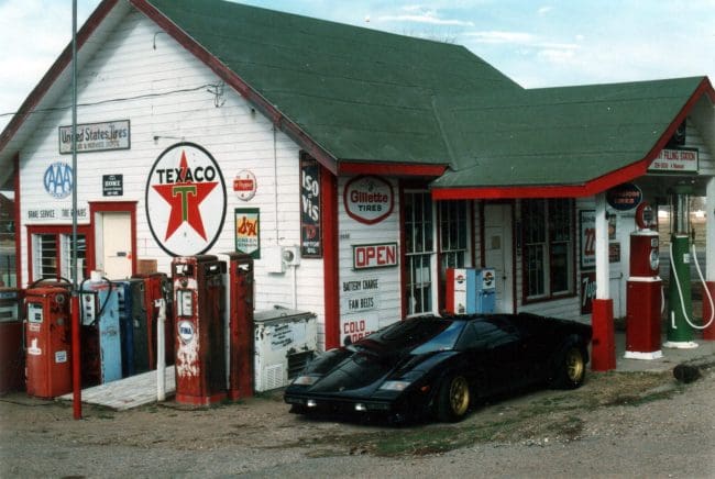 Old-petrol-station.jpg