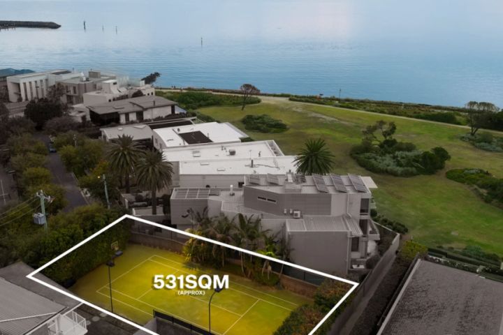 Tennis-Court.jpg
